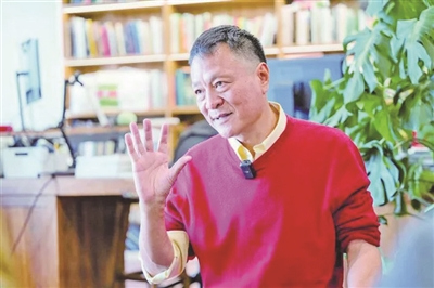 长盈策略 北大教授俞孔坚巴西坠机遇难，曾提出“海绵城市”理念